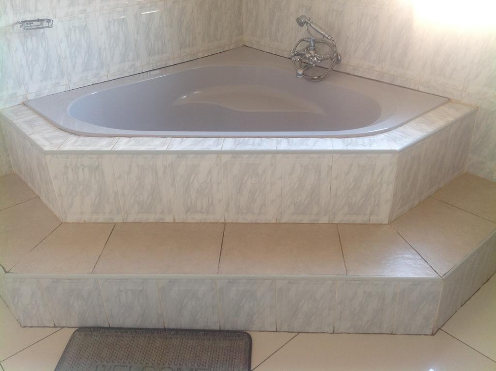 Cypress Executive Lodge Livingstone Ngoại thất bức ảnh